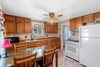 317 Lau Street, Green Bay, WI 54302 - Photo 9