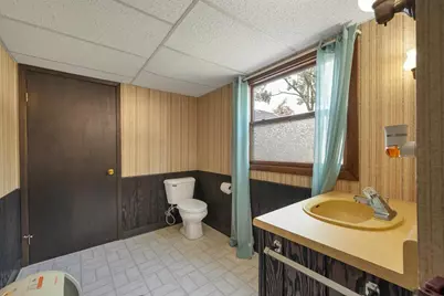 2343 Deer Trail, Green Bay, WI 54302 - Photo 13