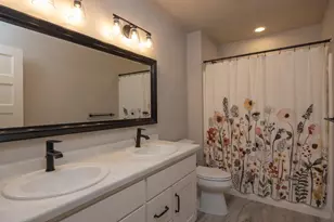 N9270 Laura St, Appleton, WI 54915 - Photo 29