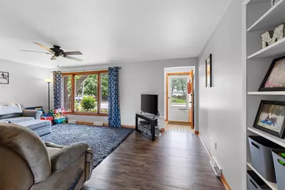 742 Westwood Drive, De Pere, WI 54115 - Photo 5