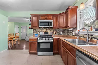 1754 Oakdale Avenue, Green Bay, WI 54302 - Photo 11