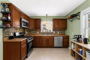 1754 Oakdale Ave, Green Bay, WI 54302 - Photo 9