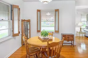 1006 Evans St, Oshkosh, WI 54901 - Photo 5