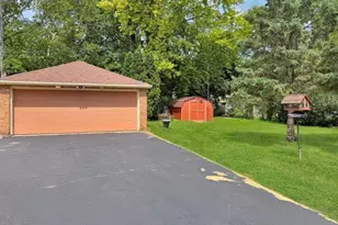 1006 Evans St, Oshkosh, WI 54901 - Photo 17