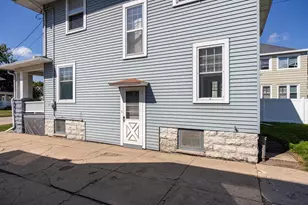 238 W Irving Ave, Oshkosh, WI 54901 - Photo 25