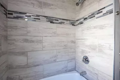 238 W Irving Avenue, Oshkosh, WI 54901 - Photo 23