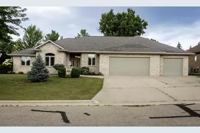 3415 Schubert Place, Green Bay, WI 54311 - Photo 1