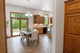 3415 Schubert Pl, Green Bay, WI 54311 - Photo 9
