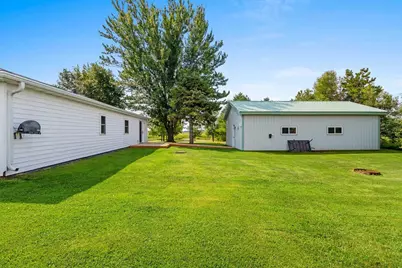 W2560 Half Mile Road, Pulaski, WI 54162 - Photo 5