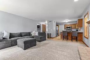 W5876 Blue Bonnet Dr, Appleton, WI 54915 - Photo 25