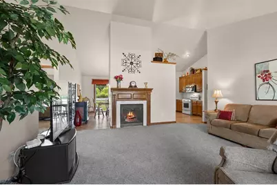 3487 Chatsworth Drive, Green Bay, WI 54313 - Photo 7