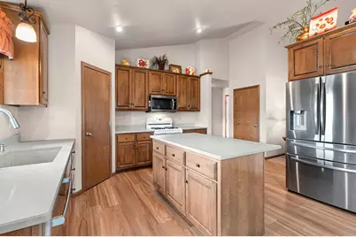 3487 Chatsworth Drive, Green Bay, WI 54313 - Photo 9
