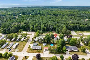 215 7th St, Oconto, WI 54153 - Photo 33