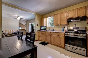 215 7th St, Oconto, WI 54153 - Photo 13