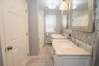 1402 W Murdock Avenue, Oshkosh, WI 54901 - Photo 17
