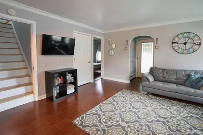 1402 W Murdock Avenue, Oshkosh, WI 54901 - Photo 9