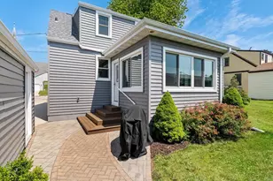 84 E North Water St, Algoma, WI 54201 - Photo 21