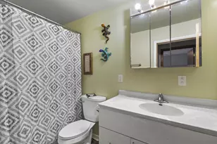 1222 Knapp St, Oshkosh, WI 54902 - Photo 7