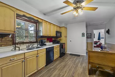1222 Knapp Street, Oshkosh, WI 54902 - Photo 5