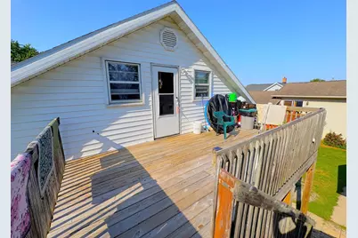843 W 9th Avenue, Oshkosh, WI 54902 - Photo 11
