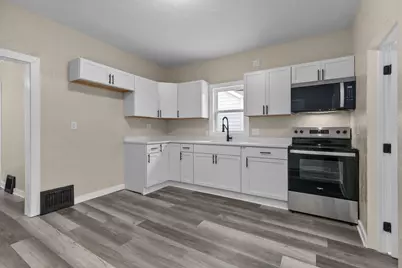 1025 School Avenue, Oshkosh, WI 54901 - Photo 15