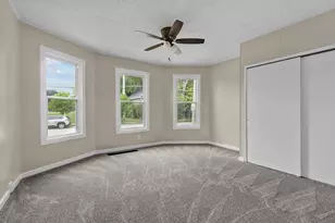 1025 School Ave, Oshkosh, WI 54901 - Photo 9