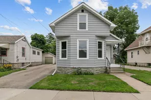 1025 School Ave, Oshkosh, WI 54901 - Photo 1