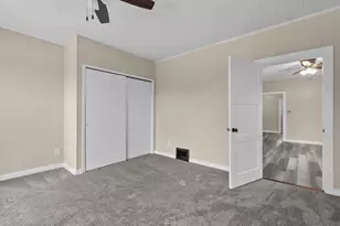 1025 School Ave, Oshkosh, WI 54901 - Photo 11