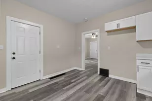 1025 School Ave, Oshkosh, WI 54901 - Photo 17