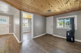 524 S 6th St, De Pere, WI 54115 - Photo 3