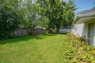 524 S 6th St, De Pere, WI 54115 - Photo 23