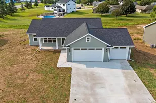 1480 Birch Hill Ln, Shawano, WI 54166 - Photo 3