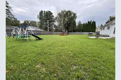 1918 Alaska Street, Oshkosh, WI 54902 - Photo 3