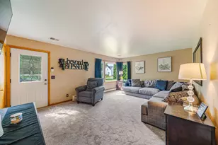1918 Alaska St, Oshkosh, WI 54902 - Photo 15