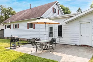 1918 Alaska St, Oshkosh, WI 54902 - Photo 7