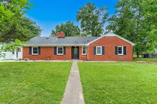434 Beaupre St, Green Bay, WI 54301 - Photo 1