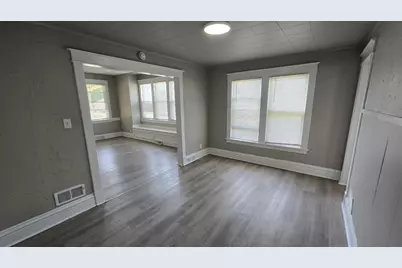803 N Broadway, Green Bay, WI 54303 - Photo 33