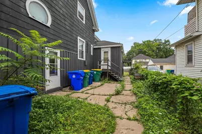 803 N Broadway, Green Bay, WI 54303 - Photo 15