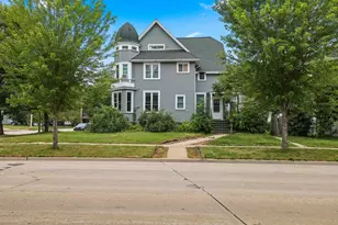 803 N Broadway, Green Bay, WI 54303 - Photo 13