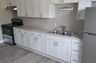 803 N Broadway, Green Bay, WI 54303 - Photo 25