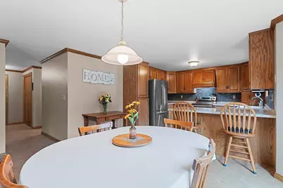 3008 Brighton Place, Green Bay, WI 54311 - Photo 5