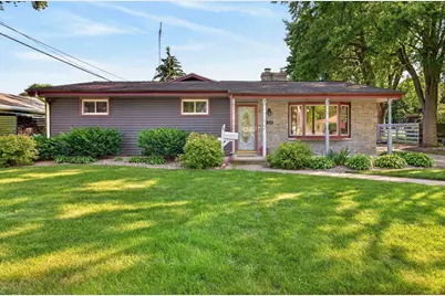 731 E Harding Drive, Appleton, WI 54915 - Photo 1