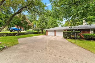 1173 St Lawrence Dr, Green Bay, WI 54311 - Photo 3