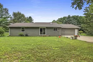2100 Westline Rd, Green Bay, WI 54313 - Photo 39