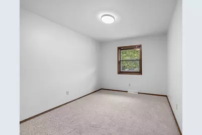 2100 Westline Road, Green Bay, WI 54313 - Photo 21