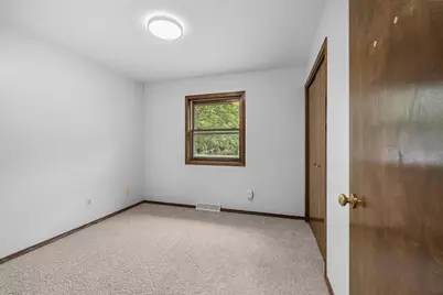 2100 Westline Road, Green Bay, WI 54313 - Photo 19