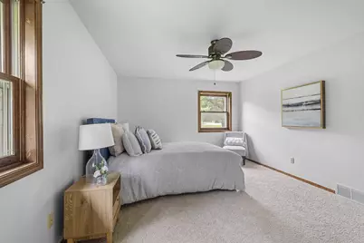 2100 Westline Road, Green Bay, WI 54313 - Photo 25