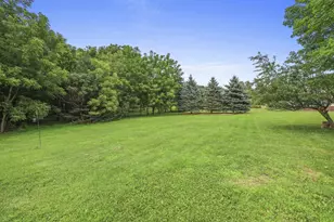 2100 Westline Rd, Green Bay, WI 54313 - Photo 35