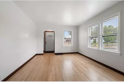 1202 12th Avenue, Green Bay, WI 54304 - Photo 5
