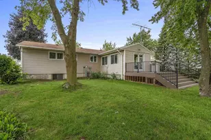 2420 Monroe St, New Holstein, WI 53061 - Photo 29